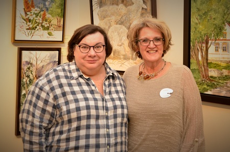 Avec l'écrivaine Sylvie Payette fille de Lise Payette lors de son lancement de livre et du vernissage de l'exposition de la maestria à Roberval,fevrier 2016
